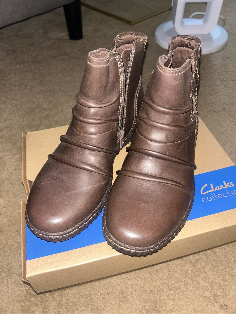 Clarks Brown Leather Fold-Detail Ankle Booties size 8.5